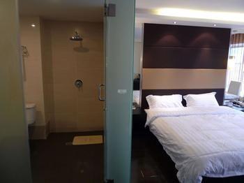 Chongqing Royal Coast Hotel מראה חיצוני תמונה